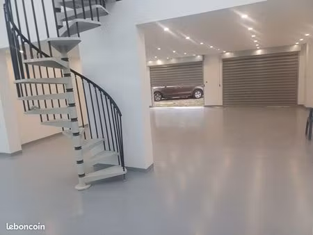 location entrepôt commercial avec appartement f2