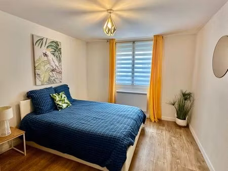 duplex meublé avec cour proche plage