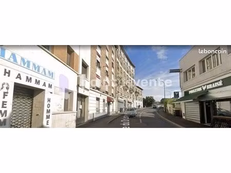 local commercial 220 m²