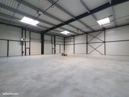 local d'activite 678 m² bailly romainvilliers