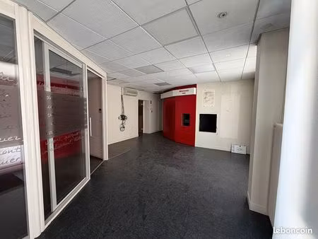 local commercial 159 m² grand couronne