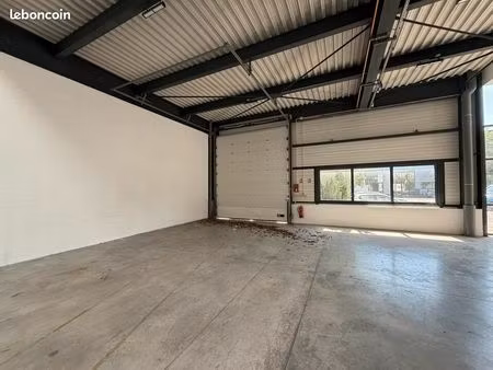 local d'activite 872 m² lieusaint