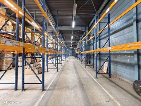 local 1200 m² louvres