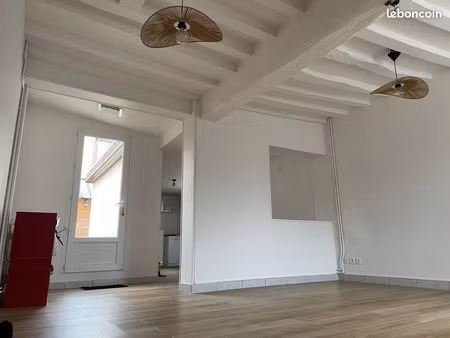 maison de ville 3 chambres avec terrasse à 5min de rouen