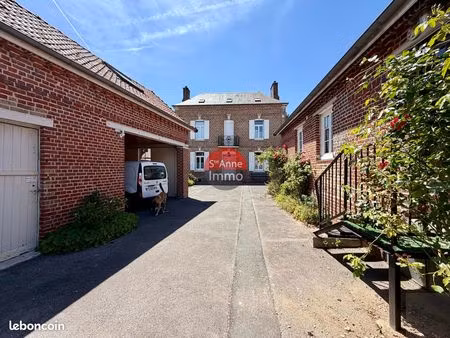 maison 10 pièces 220 m²