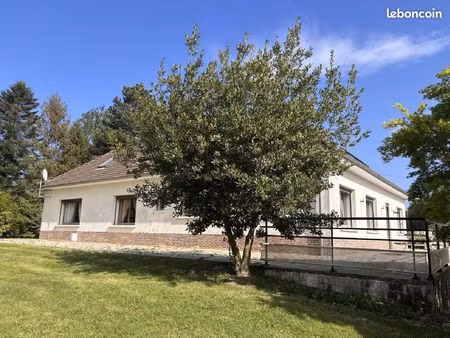 pavillon 8 pièces 136 m²