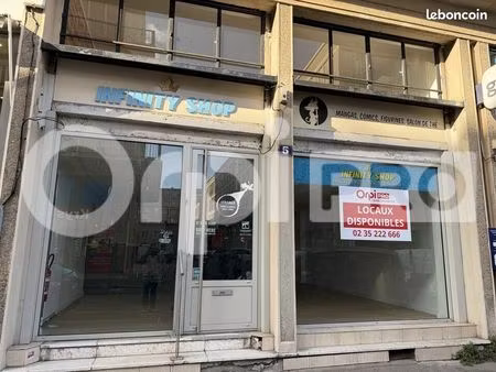 local commercial 210 m²