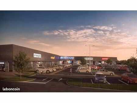 local commercial pissy-pôville