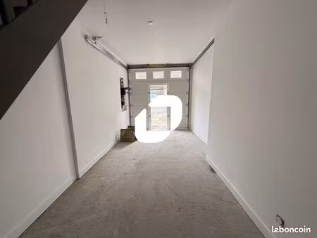 local d'activité 75 m²