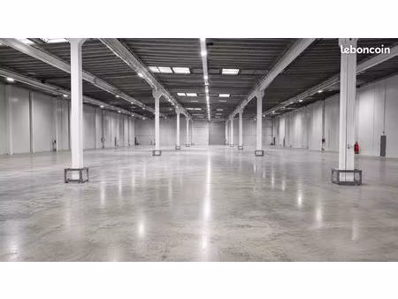 local 2600 m² saint-witz