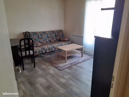 t2 meublé avec balcon et parking s/sol près des facs et du centre leclerc
