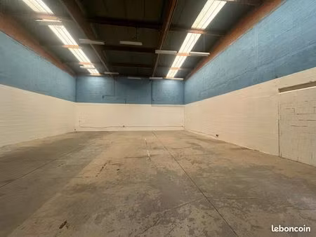 local d'activite 361 m² émerainville