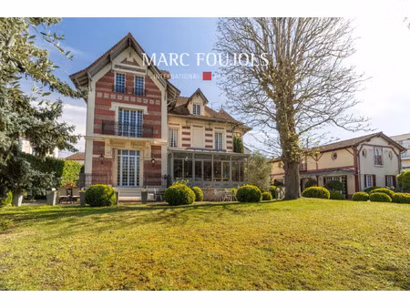 maison de luxe à vendre dans le quartier marx dormoy