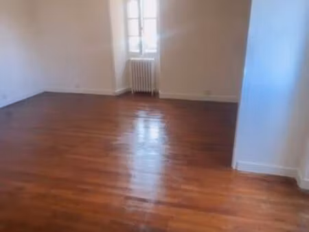 appartement rénové libre desuite