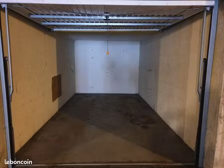 box securise 14 m2 – chateaux bruloirs – cergy prefecture