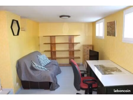 studio meublé toutes charges comprises proche centre ville 31 m2