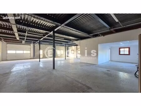 local d'activité 306 m²