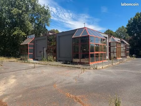 local commercial 300m2