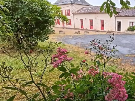 propriete 7 chambres/ 7 salles eau avec wc