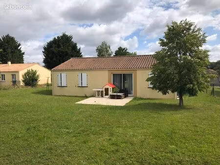 a louer coulombiers maison plein pied 3 chambres proche école et commerces