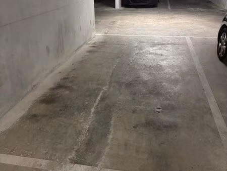 place parking résidence sécurisée