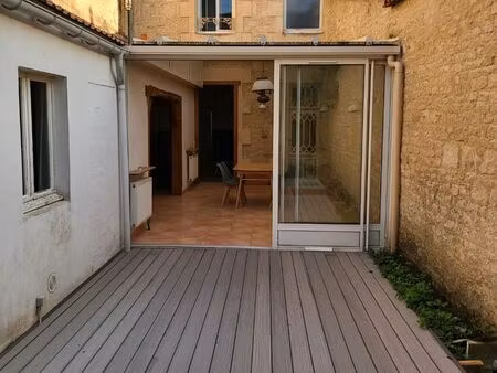 immeuble 3 appartements loués meublés rentabilité 7%