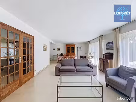 superbe maison 6 pieces sur grand jardin arboré
