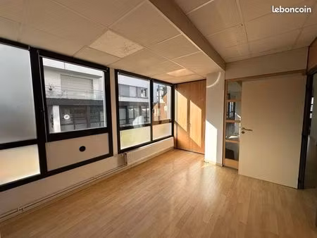 à louer bureau/cabinet 12 m² tout inclus – limoges