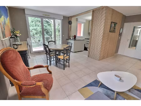 a vendre appartement entraigues sur la sorgue 3 pièce(s) 70 m²