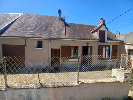 maison de village  dans un endroit calme  d'env 79m2 hab. av