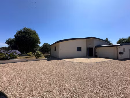 maison d'exception à vendre à plouedern - 6 pièces  134 m² sur terrain de 1750 m²