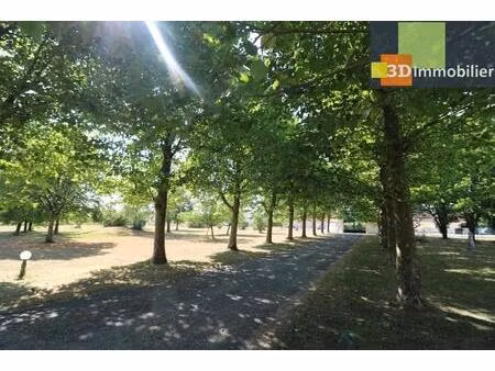 secteur dole  vends belle et grande propriété avec gîte  12 pièces  avec un terrain  pisci