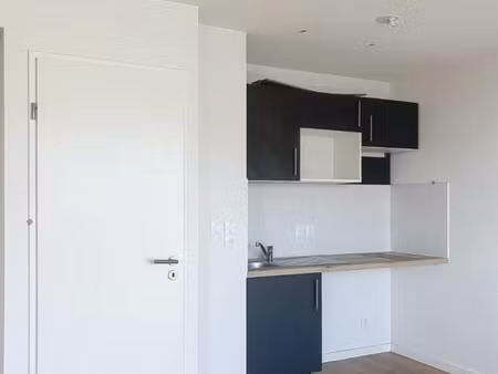 t1 bis - neuf - balcon - parking sous sol - centre de village