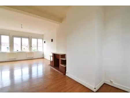 appartement t3 81 26 m² avec balcons – hyper centre de douai – vue sur le beffroi - réside