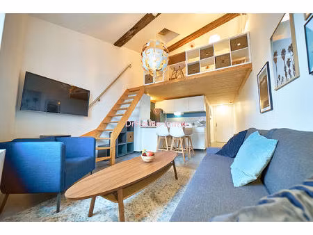 charmant t2 en duplex  vendu meublé  au pied du métro oullins centre