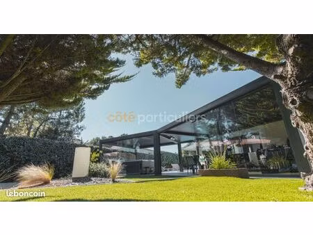 villa 12 pièces 251 m²