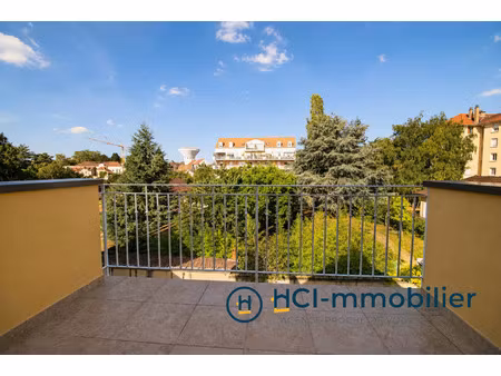 location appartement 4 pièces 80 m² à chalon-sur-saône (71100)