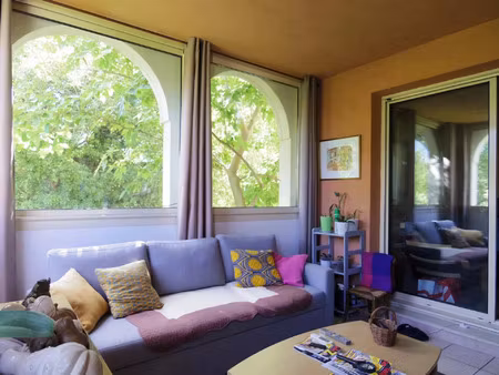 location appartement 2 pièces 46 m² à uzès (30700)