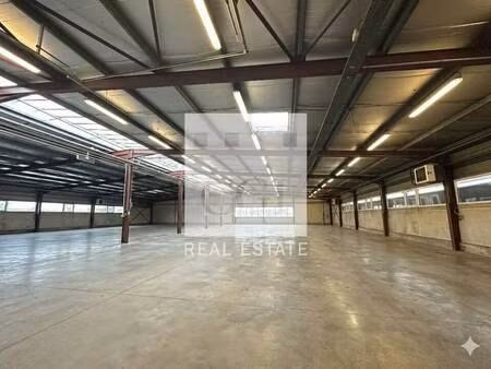 vente local d’activités fontaine 38600 2500m²