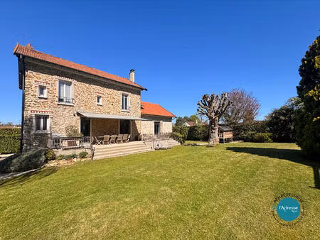 vente maison 7 pièces  200.00m²  mennecy