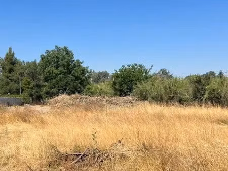 vente terrain 300 m² à salon-de-provence (13300)  159 000 €