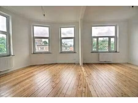 ysaye - 1 chambre - entierement renove