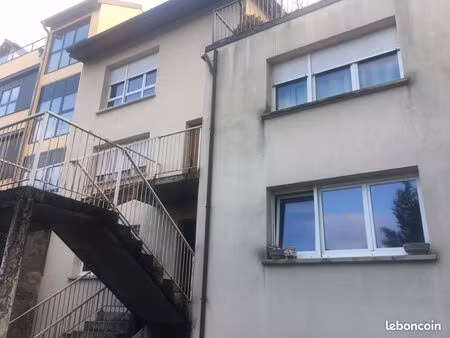 studio 1 pièce 27 m²