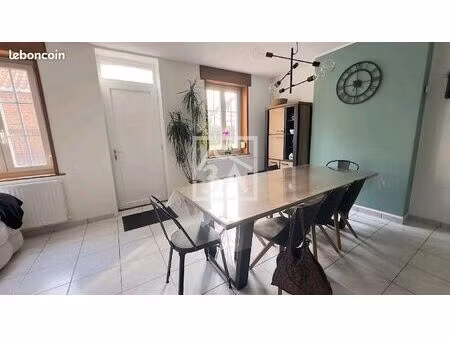maison 6 pièces 104 m²