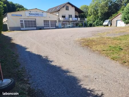 vend maison avec atelier