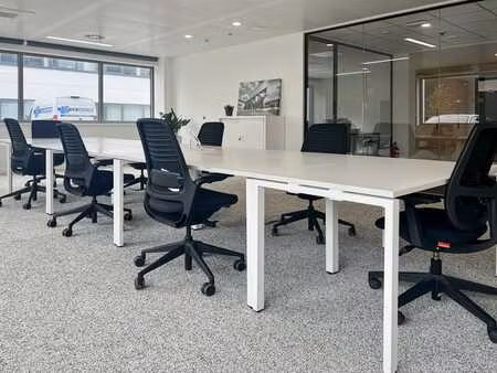 espace de bureau clé en main tout compris à regus axis parc