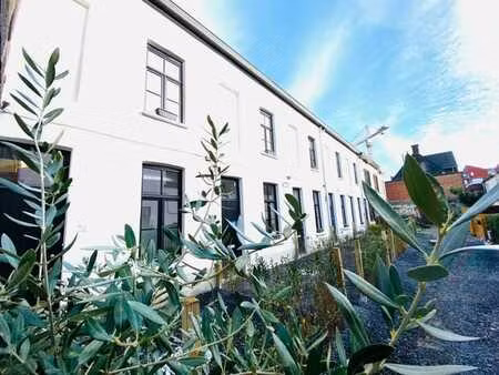 maison mitoyenne unique en son genre dans le centre de gand