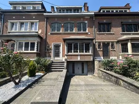 agréable maison 2 façades au coeur de wavre