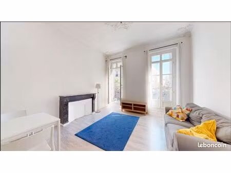 appartement t3 traversant – 76 m² – bas de la rue de la république / secteur joliette