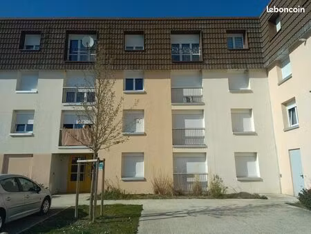 appartement 3 pièces 80 m²